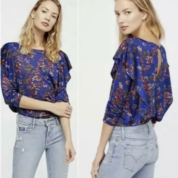Free People Tops - Free People Dock Street Knit Floral Print Top Blue X-Small NWT